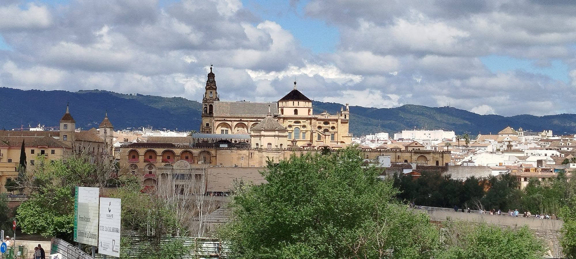 Piso turístico en venta en Córdoba — Torre de la Calahorra